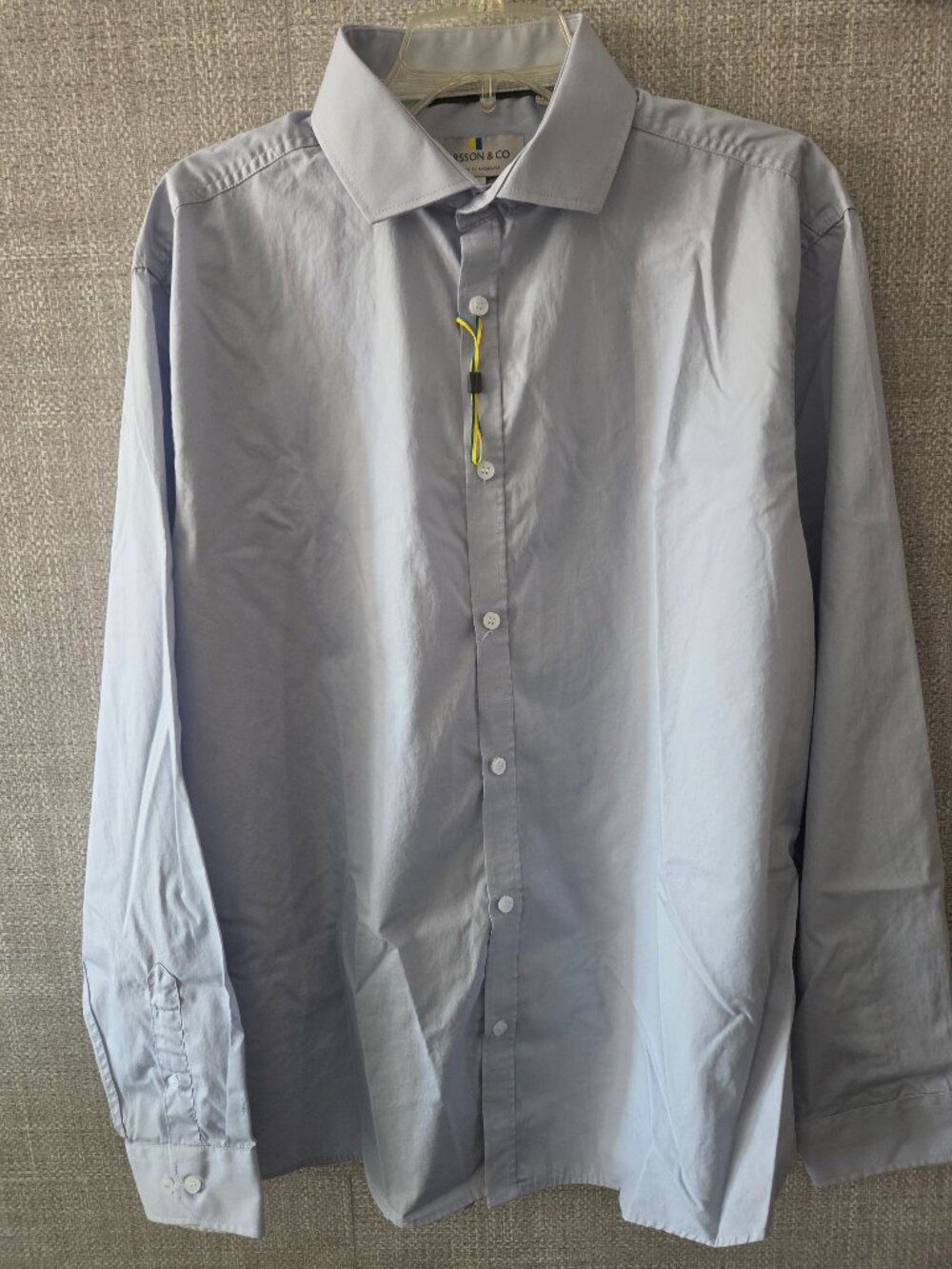 Larsson & Co men's light blue shirt size 17